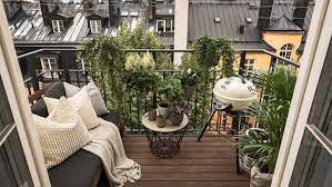 Berikut Ini Beberapa Insipirasi Untuk Kalian Yang Ingin Mendesign Balkon Rumah